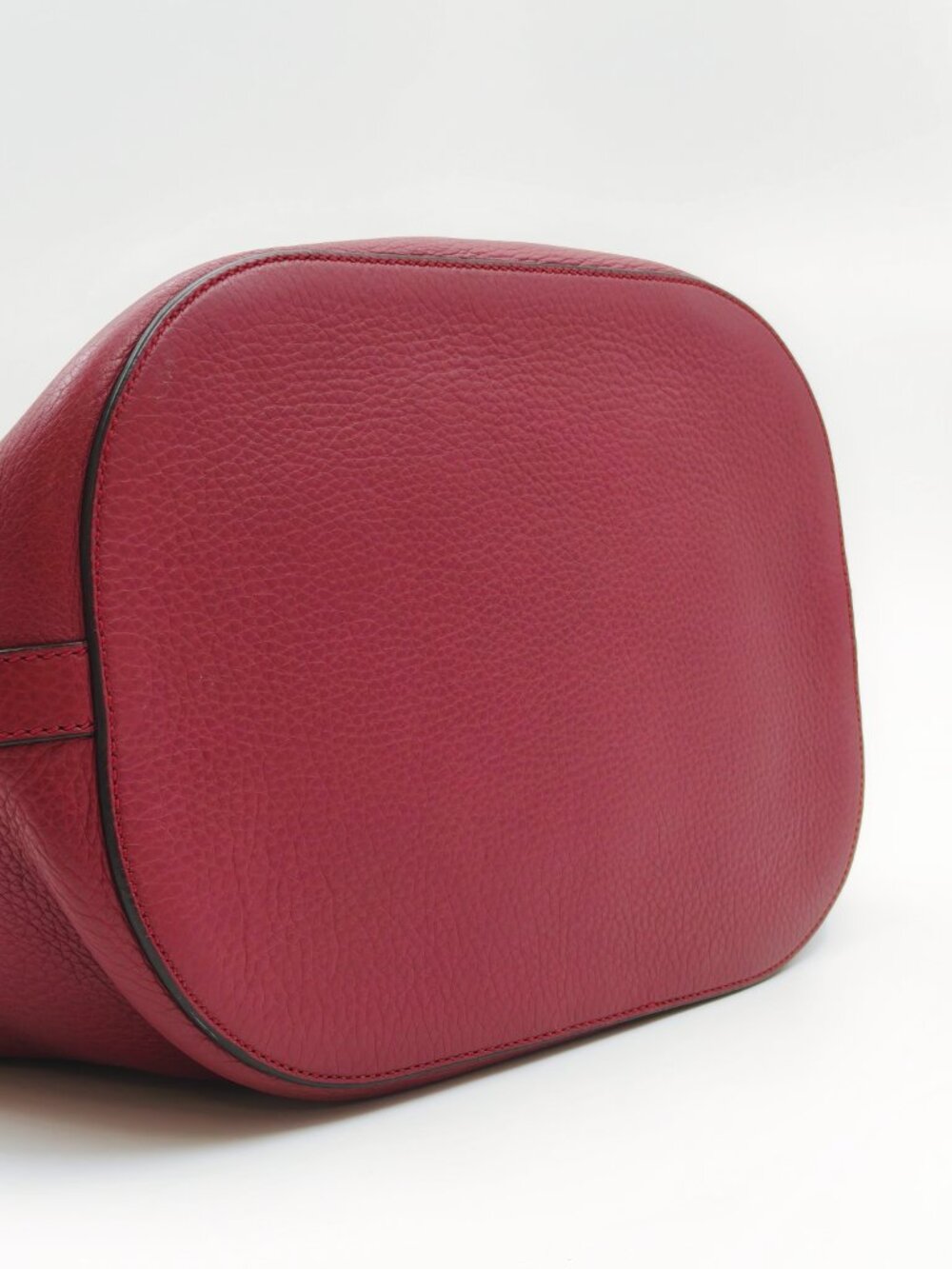 Gucci Bamboo Daily Pebbled Leather Bucket Bag Bordeaux Red Tassel Shoulder Bag - Picture 6 of 16